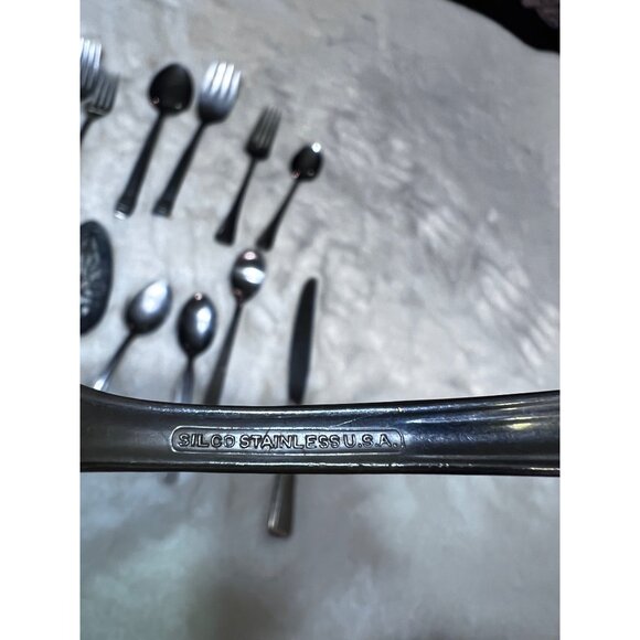 Silco, Northland, Oxford, Hall, Oneida silverware misc lot - Picture 5 of 7